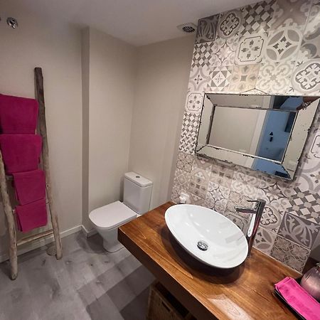 Apartamento Beautiful Loft In Old Town Alicante Exterior foto