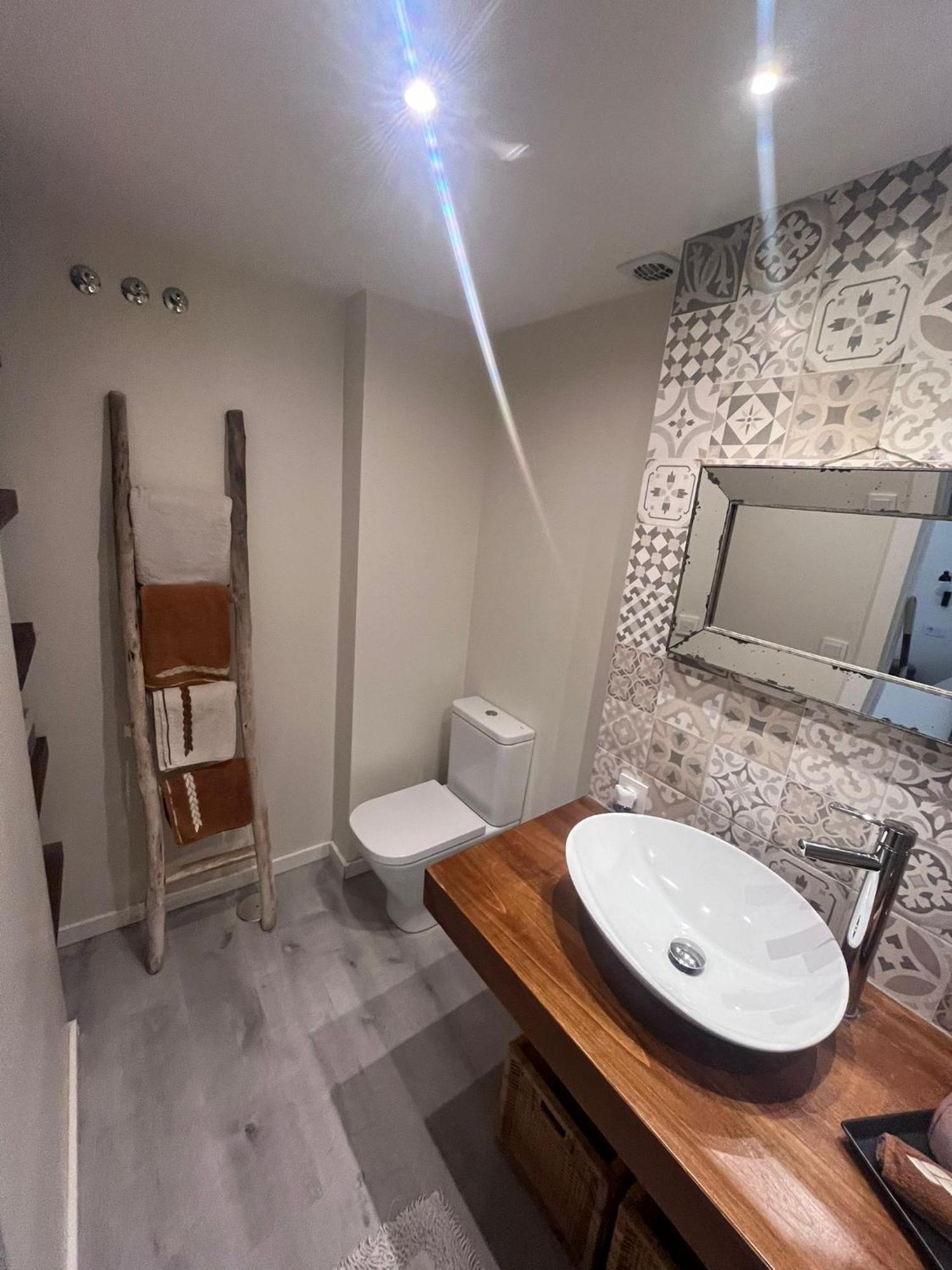 Apartamento Beautiful Loft In Old Town Alicante Exterior foto